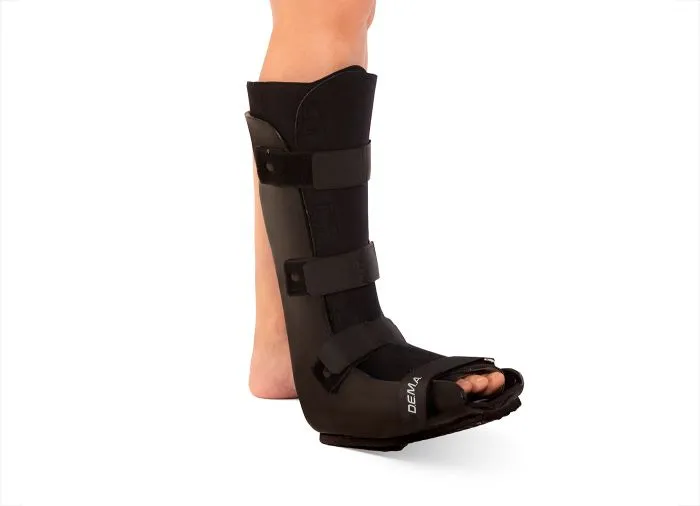 BOTA WALKER CORTA STANDARD MEDIANO DEMA