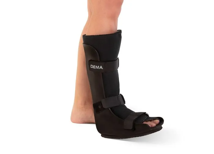 BOTA WALKER CLASICA  CHICO DEMA